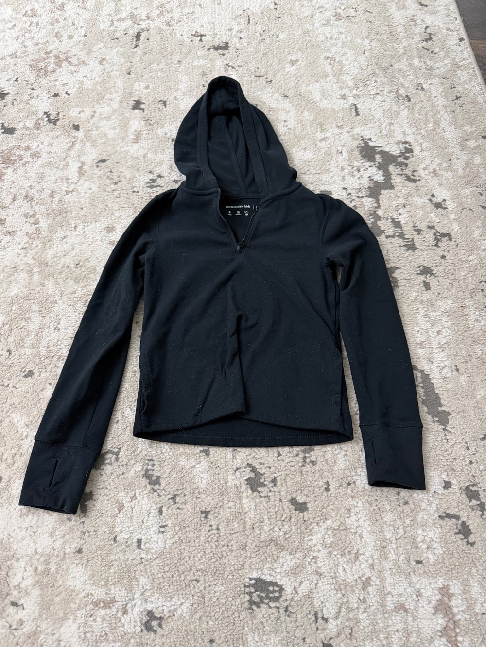 abercrombie kids Black Hooded Long-Sleeve Pullover Size 7/8